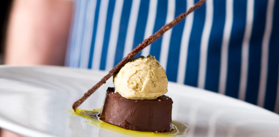 Grab a Lunch Date for Valentine’s Day in Seattle